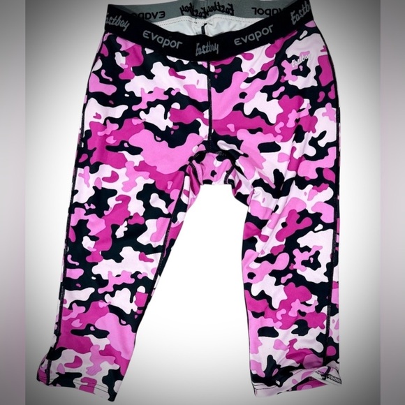 Eastbay Pants - East bay pink camo capri leggings
